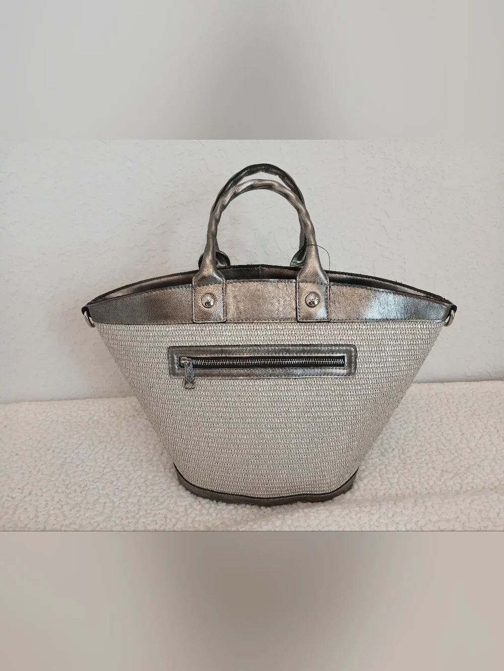 Patricia Nash Metallic Silver Emiliano NWT-Leather Flower Charm Not Included
